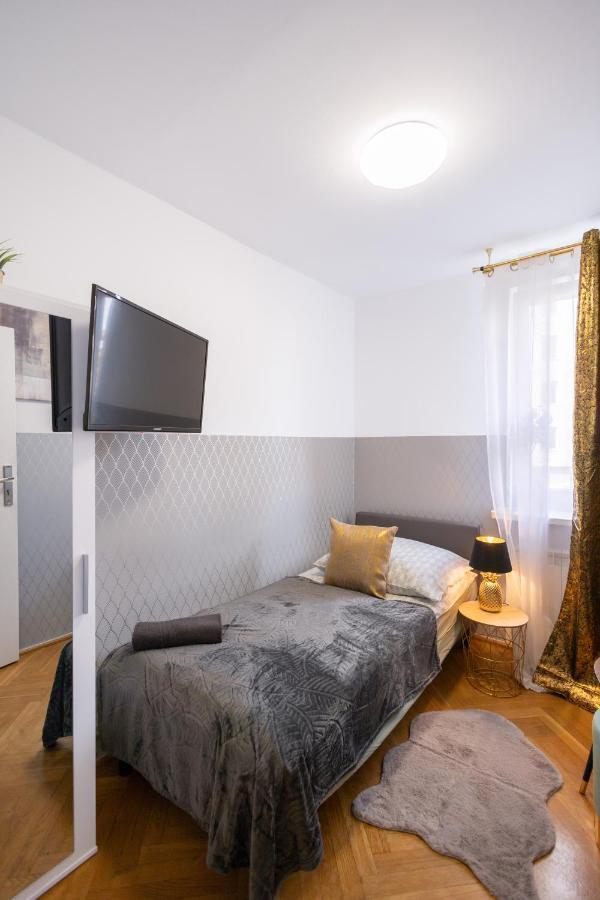 Clicktheflat Stawki Apart Rooms Varsovie Extérieur photo